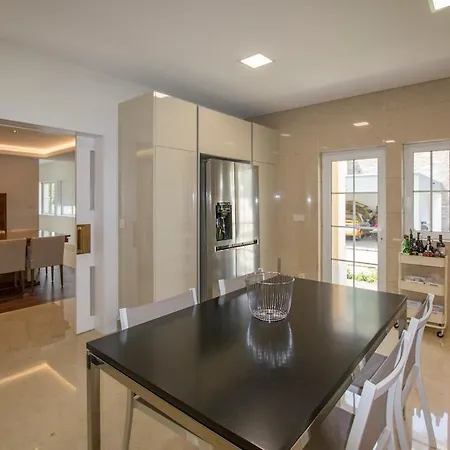 Villa Buganvilia Iii Aroeira (Setubal)